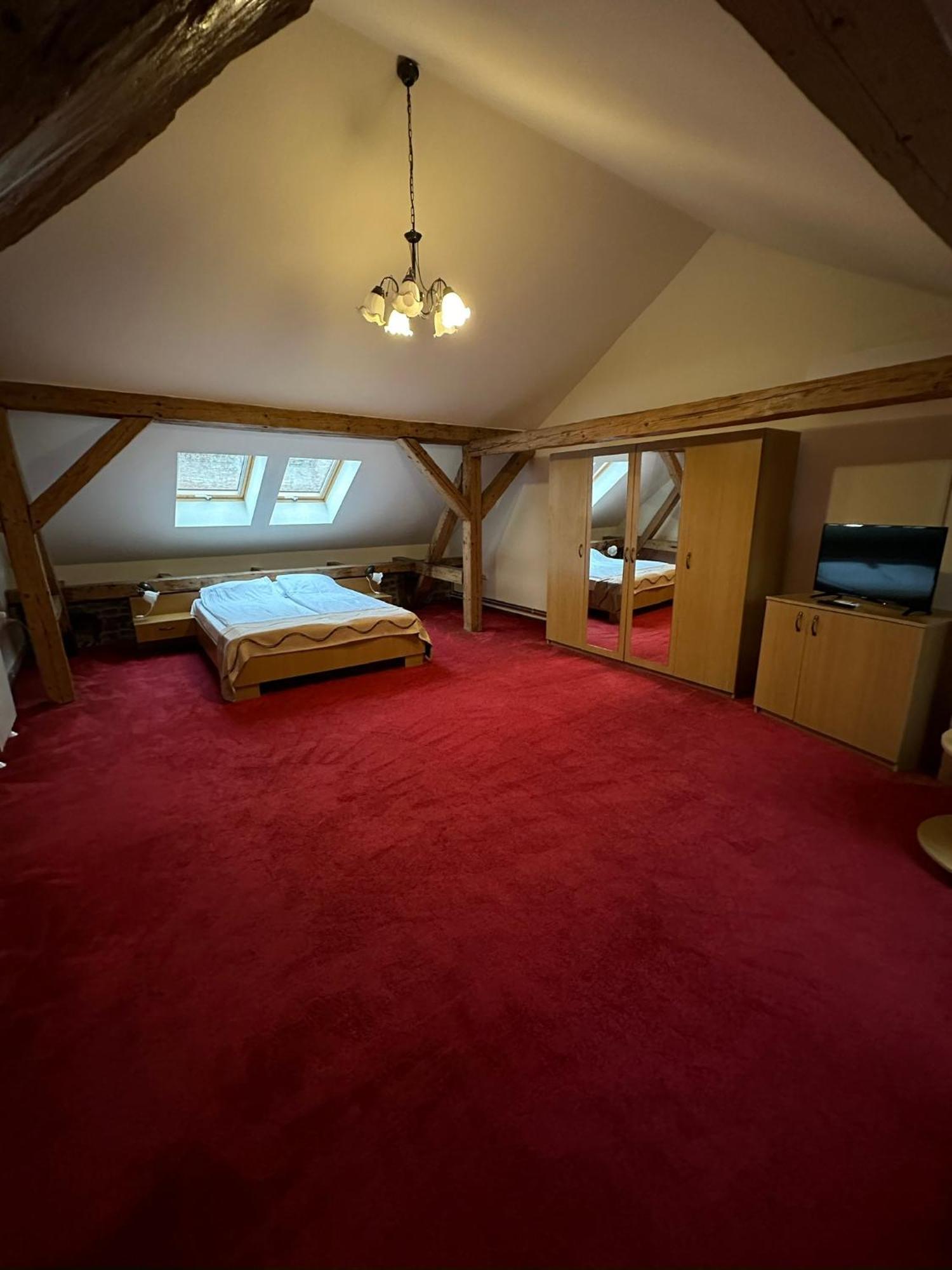 Antique Aparthotel อัลบายูเลีย ภายนอก รูปภาพ