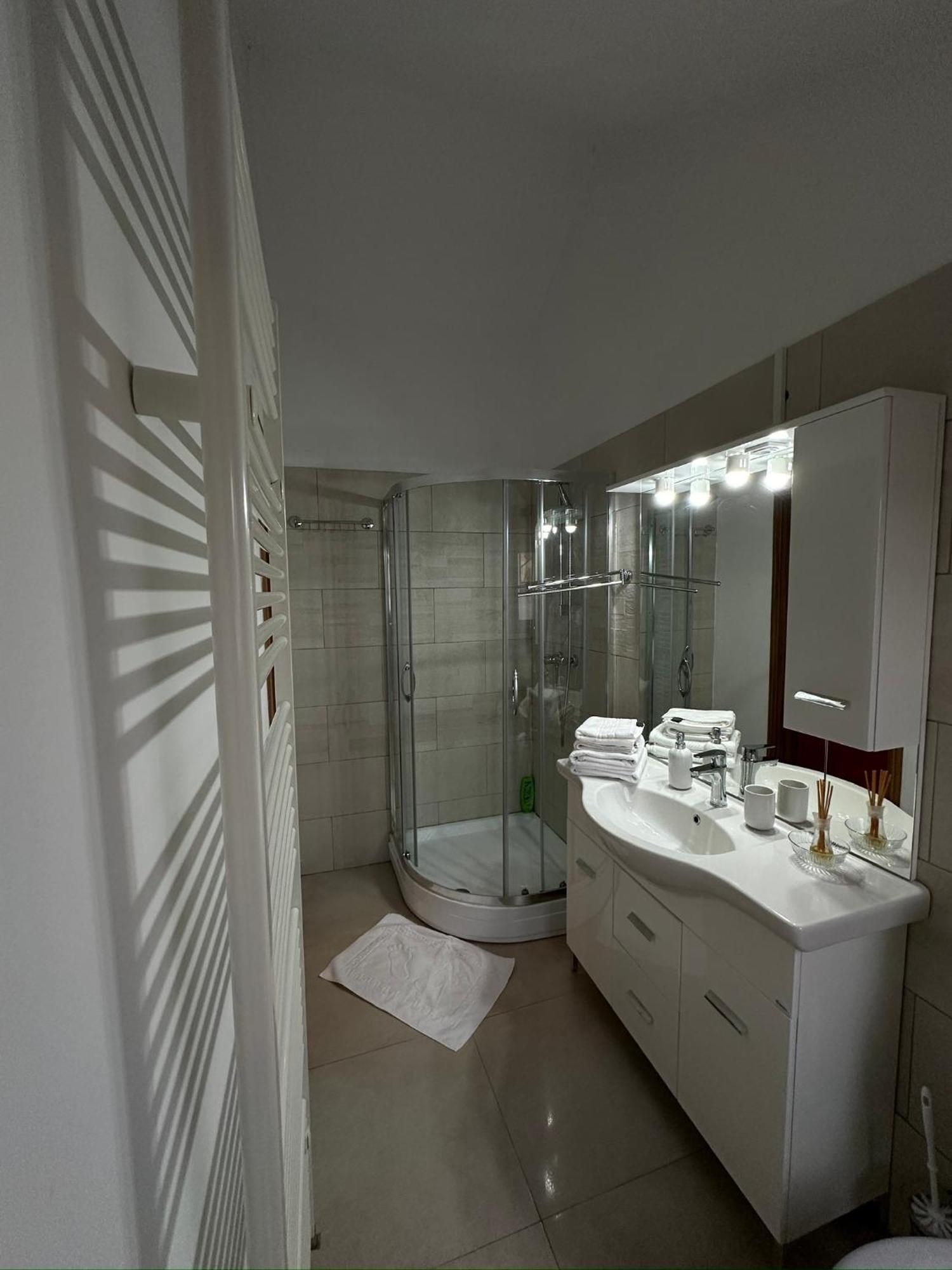 Antique Aparthotel อัลบายูเลีย ภายนอก รูปภาพ