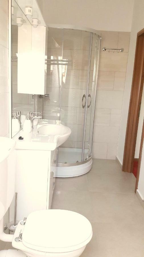 Antique Aparthotel อัลบายูเลีย ภายนอก รูปภาพ