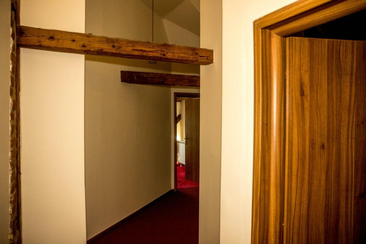 Antique Aparthotel อัลบายูเลีย ภายนอก รูปภาพ
